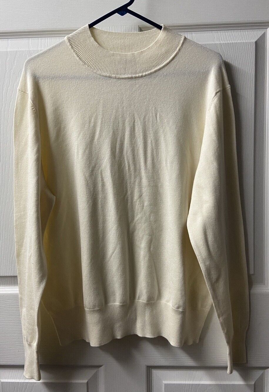 Woolen Bloom Womens Long Sleeved Pullover Sweater Plus Size XXL Cream Tight Knit